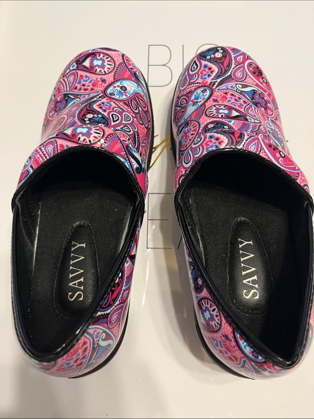 Savvy Pink Paisley Slip-On Clogs with Blue Accents